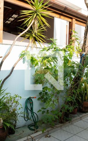 Casa à venda com 180m², 3 quartos e 2 vagasQuintal