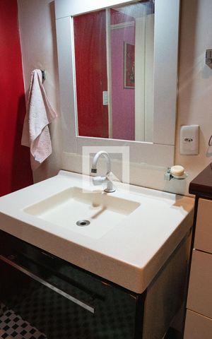 Casa à venda com 180m², 3 quartos e 2 vagasLavabo