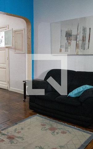 Casa à venda com 180m², 3 quartos e 2 vagasSala