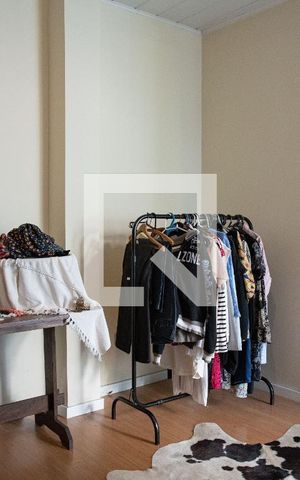 Casa à venda com 180m², 3 quartos e 2 vagasQuarto Edícula