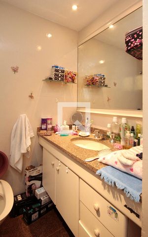 Apartamento à venda com 270m², 4 quartos e 1 vagaBanheiro