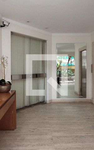 Apartamento à venda com 270m², 4 quartos e 1 vagaHall Social