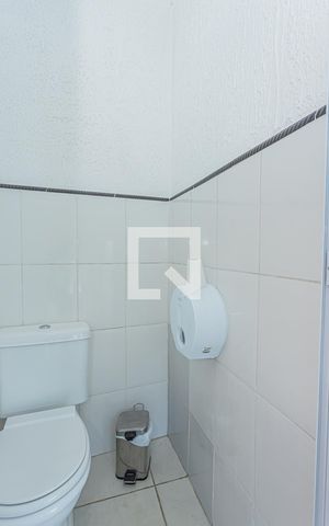 Casa à venda com 285m², 3 quartos e 2 vagas Casa à venda com 285m², 3 quartos e 2 vagasBanheiro churrasqueira