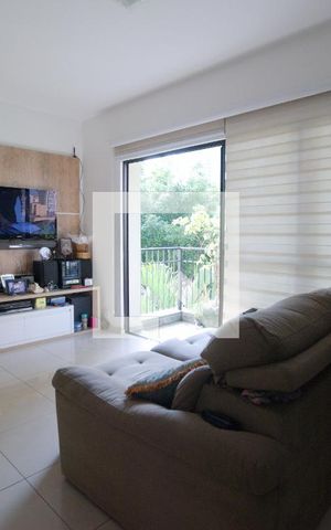 Apartamento à venda com 69m², 2 quartos e 1 vaga Apartamento à venda com 69m², 2 quartos e 1 vagaSala