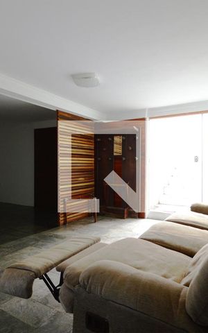 Casa de condomínio para alugar com 150m², 2 quartos e sem vaga Casa de condomínio para alugar com 150m², 2 quartos e sem vagaSala de estar 1