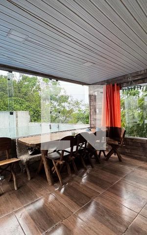 Casa à venda com 120m², 3 quartos e 2 vagasvaranda