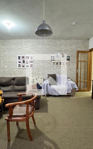 Casa à venda com 120m², 3 quartos e 2 vagasSala