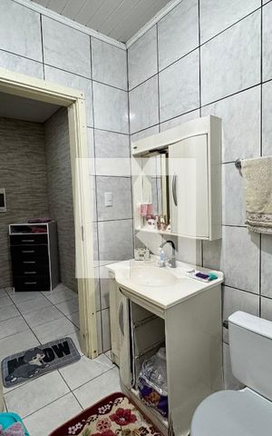 Casa à venda com 120m², 3 quartos e 2 vagasBanheiro