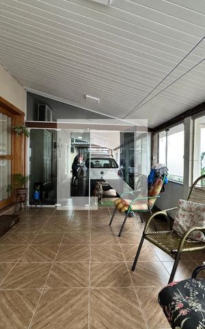 Casa à venda com 120m², 3 quartos e 2 vagasvaranda