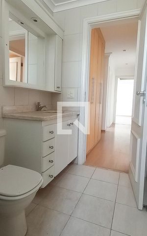 Apartamento para alugar com 230m², 3 quartos e 2 vagas Apartamento para alugar com 230m², 3 quartos e 2 vagasBanheiro