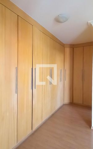Apartamento para alugar com 230m², 3 quartos e 2 vagas Apartamento para alugar com 230m², 3 quartos e 2 vagasSuíte 2