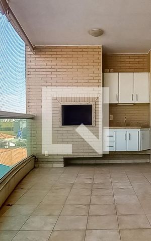 Apartamento para alugar com 230m², 3 quartos e 2 vagas Apartamento para alugar com 230m², 3 quartos e 2 vagasVaranda gourmet