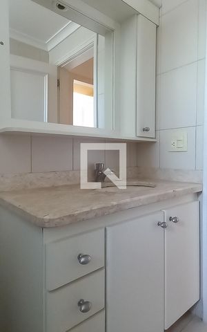 Apartamento para alugar com 230m², 3 quartos e 2 vagas Apartamento para alugar com 230m², 3 quartos e 2 vagasBanheiro