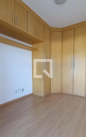 Apartamento para alugar com 230m², 3 quartos e 2 vagas Apartamento para alugar com 230m², 3 quartos e 2 vagasQuarto