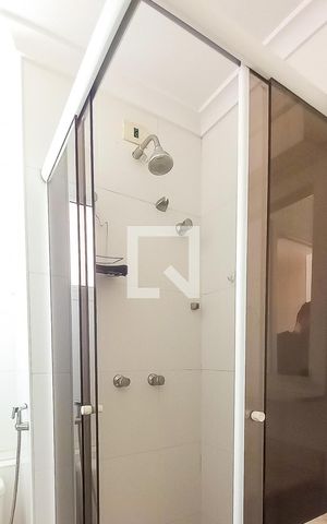 Apartamento para alugar com 230m², 3 quartos e 2 vagas Apartamento para alugar com 230m², 3 quartos e 2 vagasBanheiro