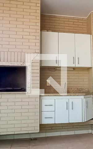 Apartamento para alugar com 230m², 3 quartos e 2 vagas Apartamento para alugar com 230m², 3 quartos e 2 vagasVaranda gourmet