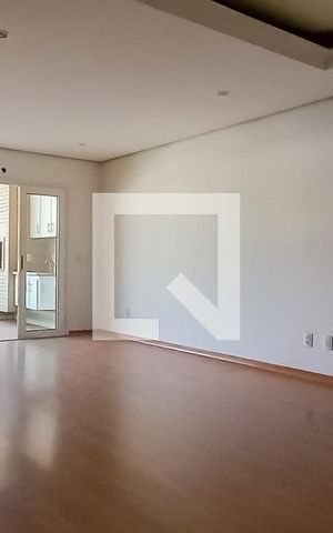 Apartamento para alugar com 230m², 3 quartos e 2 vagas Apartamento para alugar com 230m², 3 quartos e 2 vagasSala