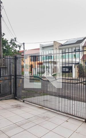 Casa à venda com 260m², 2 quartos e 3 vagas Casa à venda com 260m², 2 quartos e 3 vagasGaragem