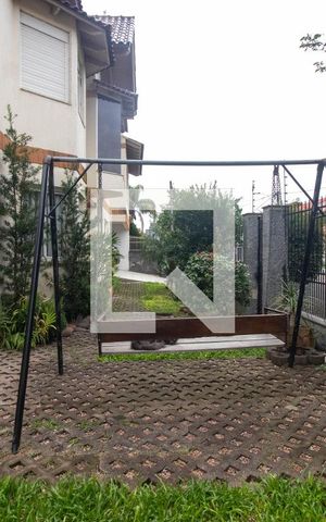 Casa à venda com 260m², 2 quartos e 3 vagas Casa à venda com 260m², 2 quartos e 3 vagasPátio