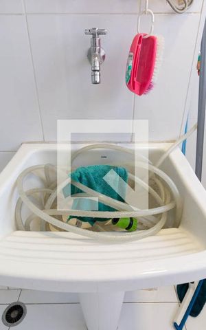 Apartamento à venda com 70m², 2 quartos e 1 vaga Apartamento à venda com 70m², 2 quartos e 1 vagaÁrea de serviço