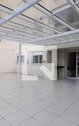 Apartamento à venda com 70m², 2 quartos e 1 vaga Apartamento à venda com 70m², 2 quartos e 1 vagaVaranda Sala