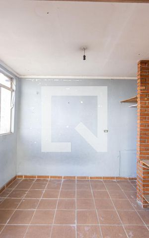 Casa à venda com 400m², 2 quartos e 2 vagas Casa à venda com 400m², 2 quartos e 2 vagasÁrea de Serviço