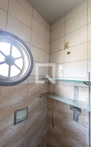 Casa à venda com 400m², 2 quartos e 2 vagas Casa à venda com 400m², 2 quartos e 2 vagassuite