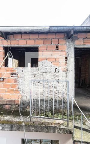 Casa à venda com 400m², 2 quartos e 2 vagas Casa à venda com 400m², 2 quartos e 2 vagasVista da Suíte