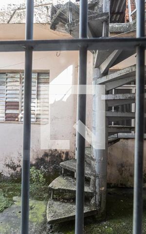 Casa à venda com 400m², 2 quartos e 2 vagas Casa à venda com 400m², 2 quartos e 2 vagasCozinha