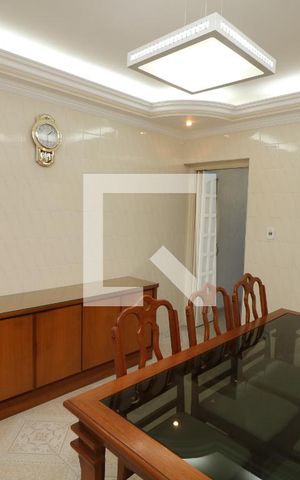 Casa à venda com 140m², 3 quartos e 1 vagaCopa