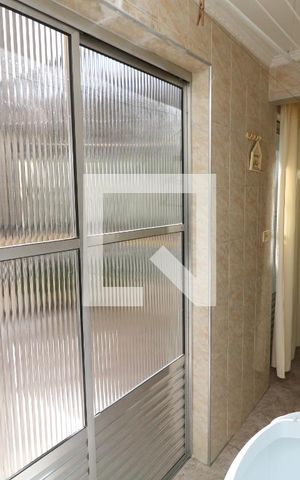 Casa à venda com 140m², 3 quartos e 1 vagaÁrea de Serviço