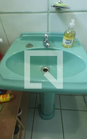 Casa à venda com 100m², 2 quartos e 2 vagas Casa à venda com 100m², 2 quartos e 2 vagasLavabo