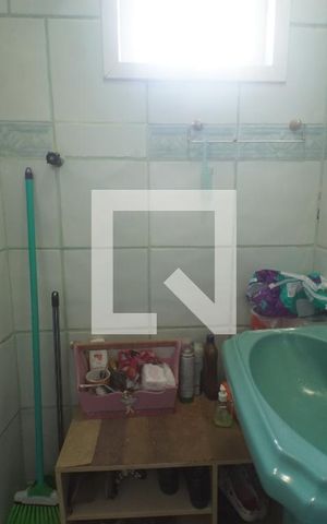 Casa à venda com 100m², 2 quartos e 2 vagas Casa à venda com 100m², 2 quartos e 2 vagasLavabo