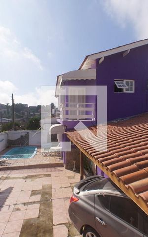 Casa à venda com 100m², 2 quartos e 2 vagas Casa à venda com 100m², 2 quartos e 2 vagasÁrea Externa