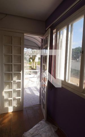 Casa à venda com 100m², 2 quartos e 2 vagas Casa à venda com 100m², 2 quartos e 2 vagasQuarto