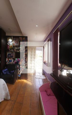 Casa à venda com 100m², 2 quartos e 2 vagas Casa à venda com 100m², 2 quartos e 2 vagasQuarto