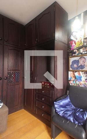 Casa à venda com 100m², 2 quartos e 2 vagas Casa à venda com 100m², 2 quartos e 2 vagasQuarto