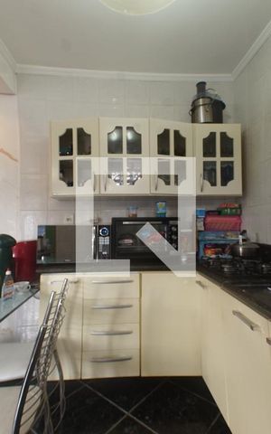 Casa à venda com 100m², 2 quartos e 2 vagas Casa à venda com 100m², 2 quartos e 2 vagasCozinha
