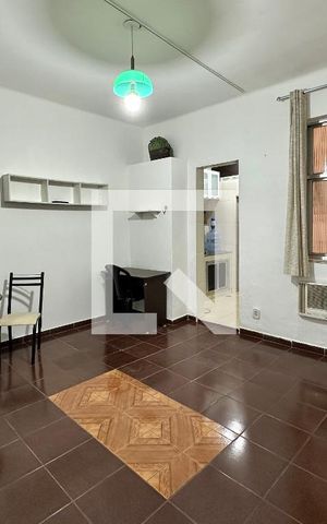 Studio para alugar com 26m², 1 quarto e sem vaga Studio para alugar com 26m², 1 quarto e sem vagaSala/Quarto