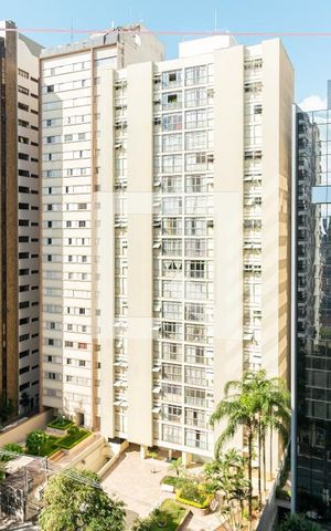 Apartamento à venda com 234m², 4 quartos e 3 vagasVista