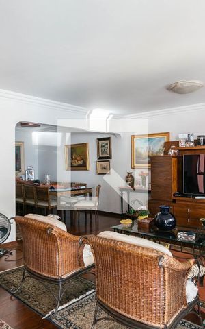 Apartamento à venda com 234m², 4 quartos e 3 vagasSala