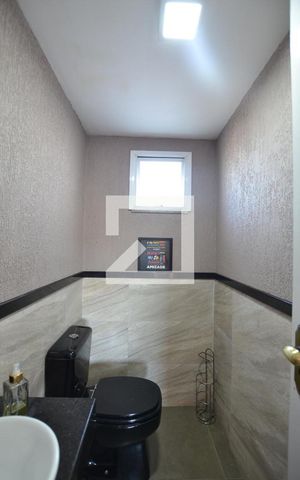 Casa à venda com 300m², 3 quartos e 2 vagasLavabo