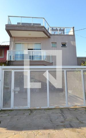 Casa à venda com 300m², 3 quartos e 2 vagasFachada