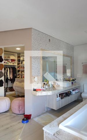 Casa à venda com 300m², 3 quartos e 2 vagasSuíte Marter