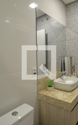 Casa à venda com 300m², 3 quartos e 2 vagasBanheiro