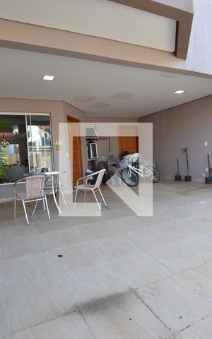 Casa à venda com 300m², 3 quartos e 2 vagasGaragem