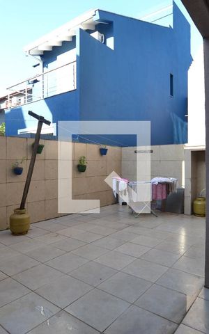 Casa à venda com 300m², 3 quartos e 2 vagasÁrea Externa/Serviço