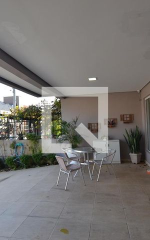 Casa à venda com 300m², 3 quartos e 2 vagasGaragem