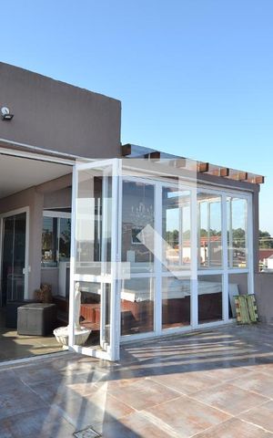 Casa à venda com 300m², 3 quartos e 2 vagasVaranda