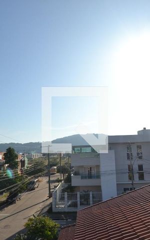 Casa à venda com 300m², 3 quartos e 2 vagasSol da tarde
